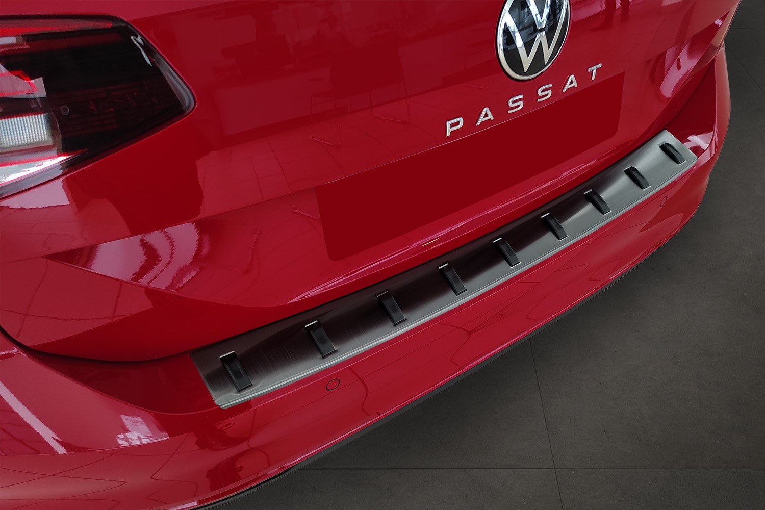 Bumper protector Volkswagen Passat Variant (B8) - matt black