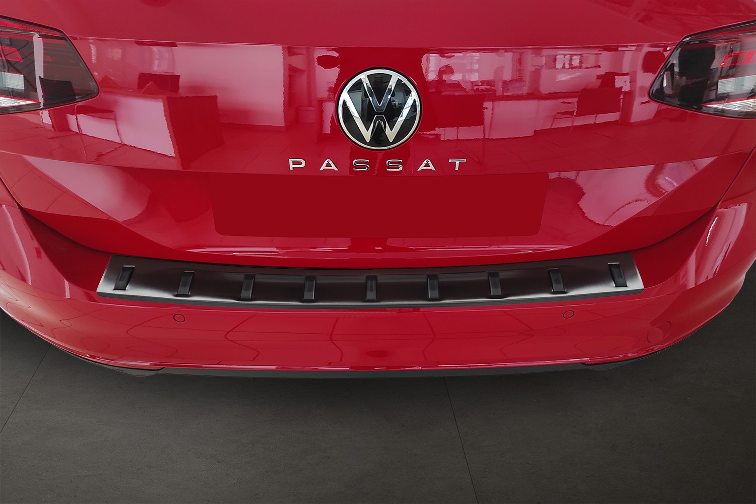 Rear bumper protector Volkswagen Passat Variant (B8) 2014-present wagon stainless steel anthracite - Strong (2) Rear bumper protector Volkswagen Passat Variant (B8) 2014-present wagon stainless steel anthracite - Strong (2)