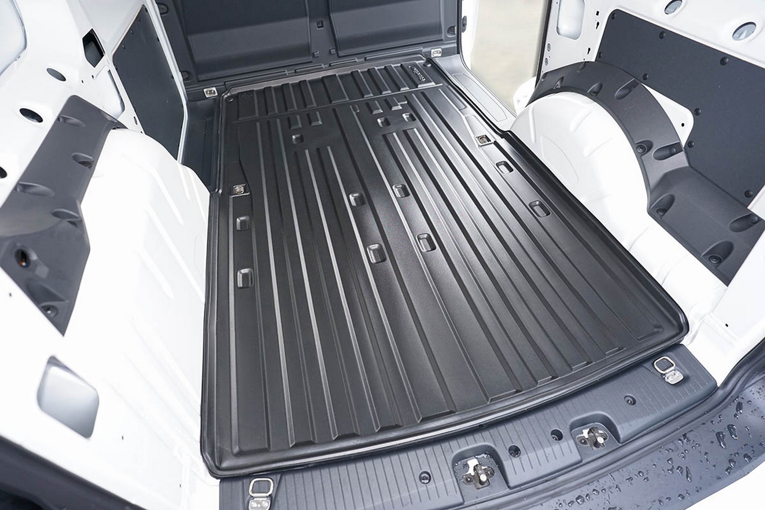 Cargo mat suitable for Volkswagen Caddy Maxi (SB) 2020-present PE (VW4CACM-G) (4) Cargo mat suitable for Volkswagen Caddy Maxi (SB) 2020-present PE (VW4CACM-G) (4)