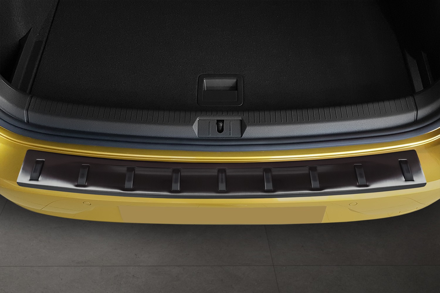 Rear bumper protector Volkswagen Golf VII (5G) 2012-2020 3 & 5-door hatchback stainless steel anthracite - Strong (2)