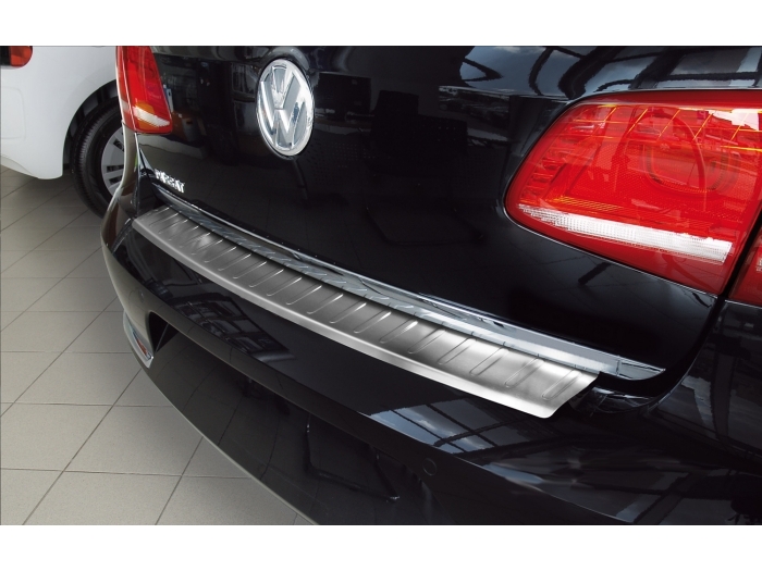 Rear bumper protector Volkswagen Passat (B7) 2010-2014 4-door saloon stainless steel
