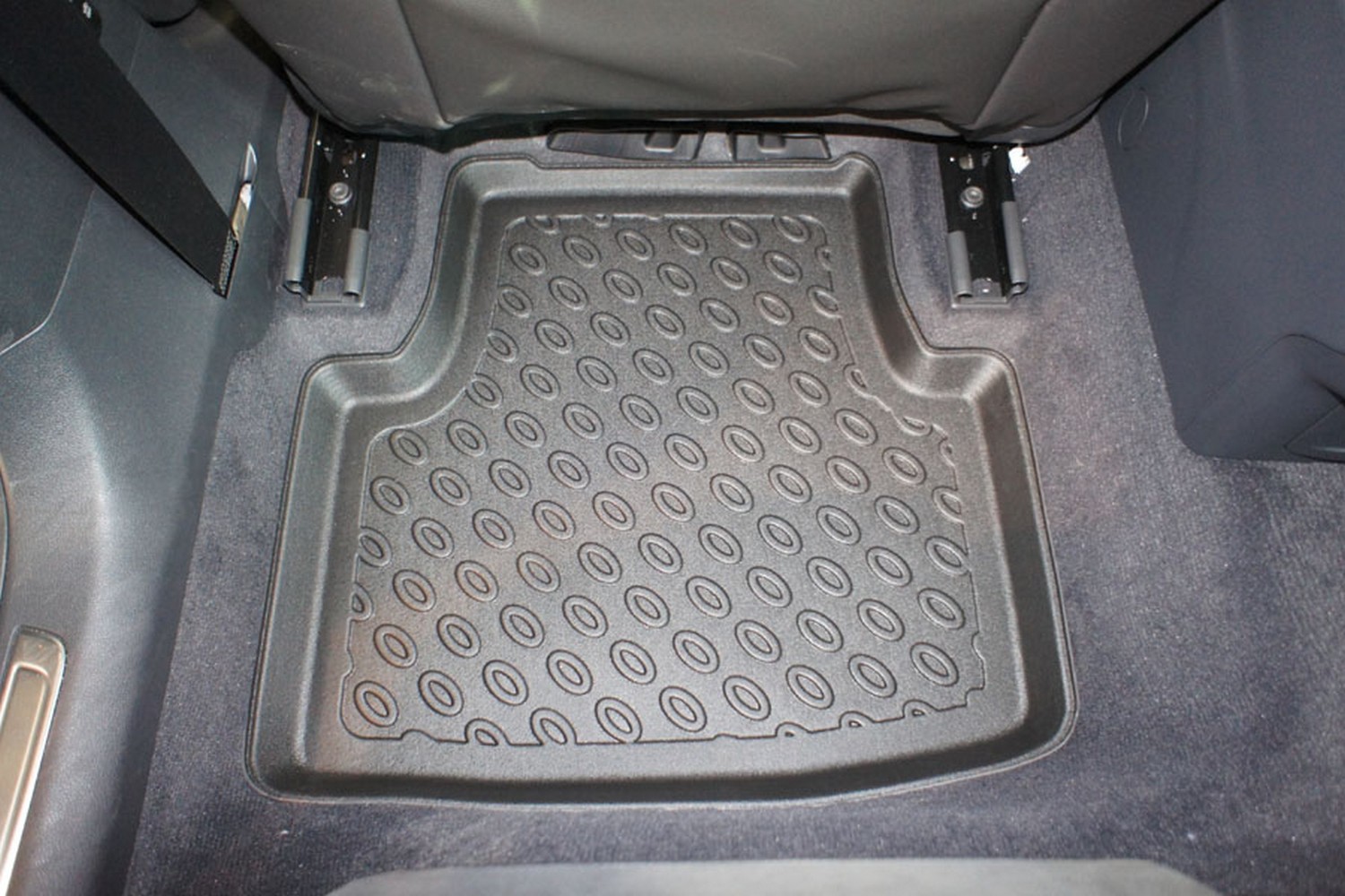 Car mats suitable for Volkswagen Passat Variant (B8) 2014-2023 wagon Cool Liner PE/TPE rubber (VW7PAFM-C) (4) Car mats suitable for Volkswagen Passat Variant (B8) 2014-2023 wagon Cool Liner PE/TPE rubber (VW7PAFM-C) (4)