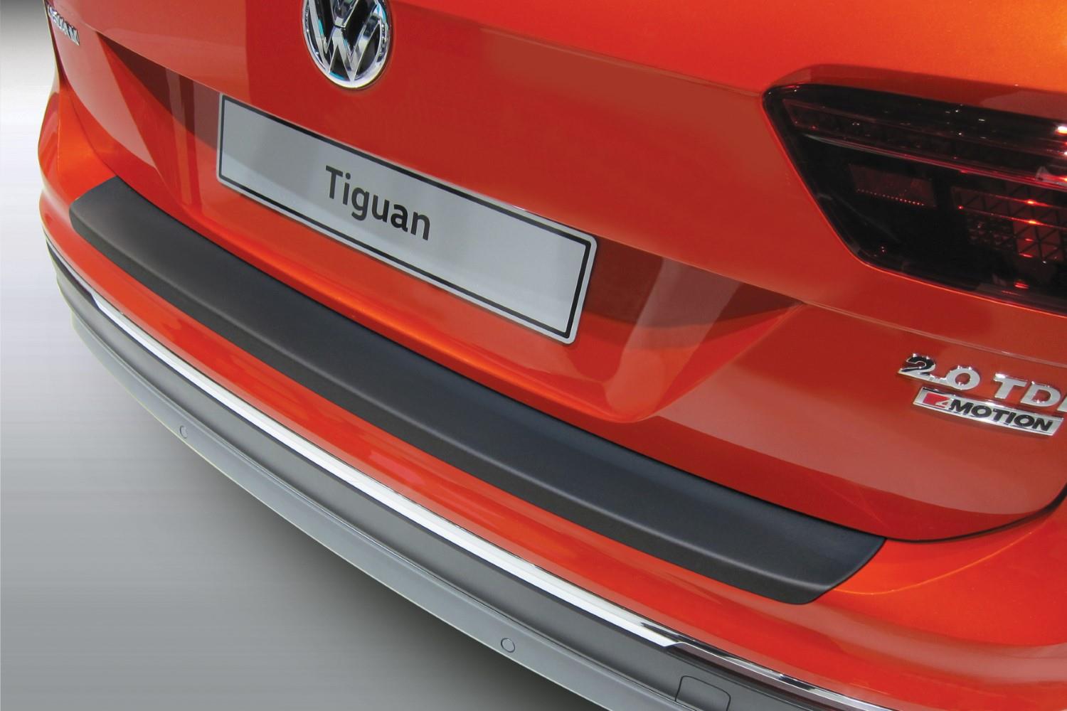 Rear bumper protector suitable for Volkswagen Tiguan II 2015-2024 ABS - matt black