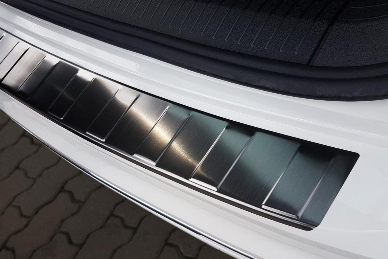 Volkswagen Tiguan II 2015-> rear bumper protector stainless steel black (VW8TIBP) (2)